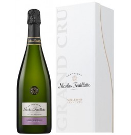 Шампанское Nicolas Feuillatte, Grand Cru Brut Blanc de Noirs, Pinot Noir, 2008, gift box