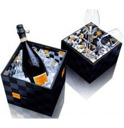 Шампанское Veuve Clicquot La Grande Dame 1998 by Andree Putmanin gift box