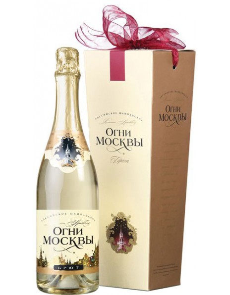 Игристое вино "Огни Москвы" Брют, в подарочной упаковке